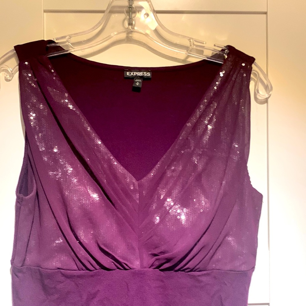 Sleeveless evening top in purple